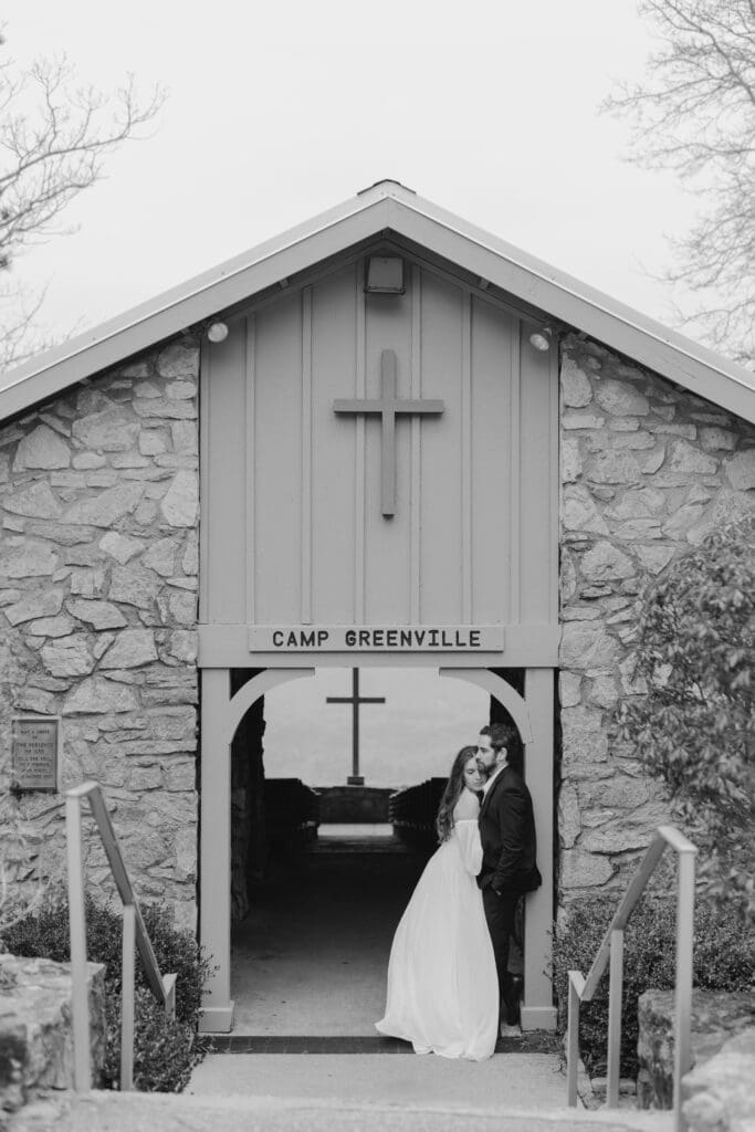 Romantic Couples Portrait framed by Pretty Place Chapel