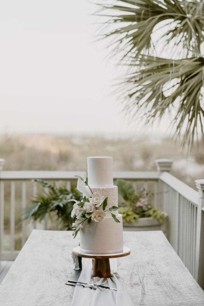 coastal inspired wedding cake at omni hilton head sc